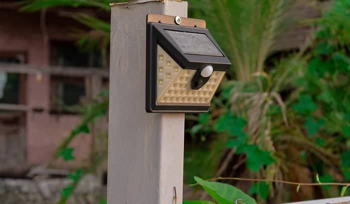 best solar fence lights