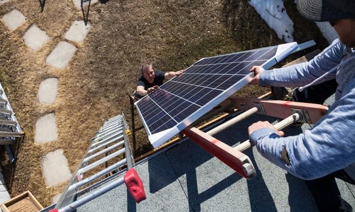 install-solar-panels-on-rooftop