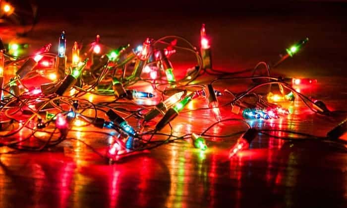 best-solar-powered-christmas-lights