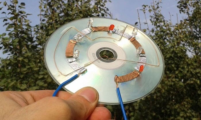 How make solar cell from cd flat