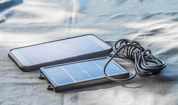 solar-cellphone-charger