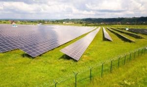 how do solar farm work