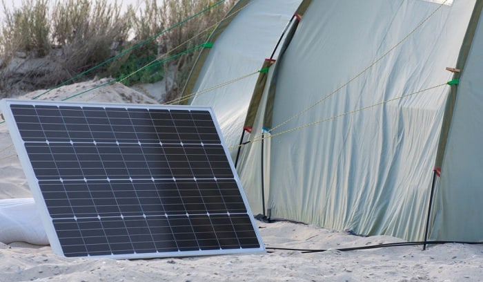 charge-12v-battery-with-solar-panel